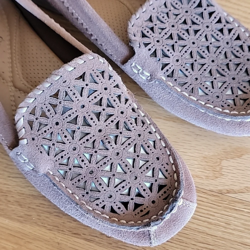 Baretraps Leather Slip On Loafers Slip Ons - Picture 2 of 8